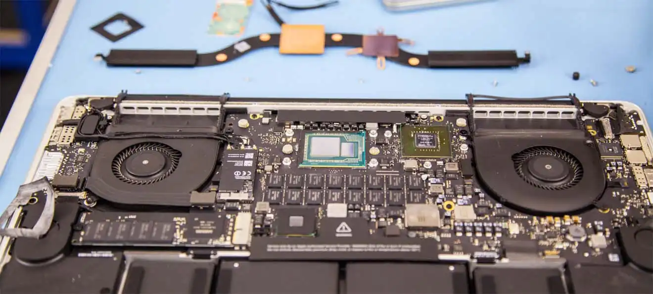 чистка ноутбука Apple MacBook в Можайске
