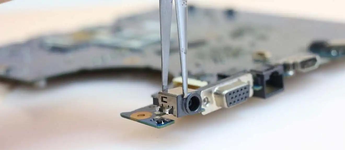 Замена разъёма ноутбука в Можайске
